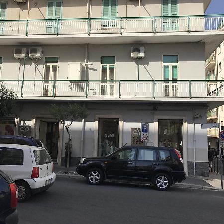 Donna Margharet Panzió Crotone Kültér fotó